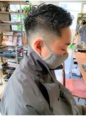 ビジネスソフトモヒカンフェードカット