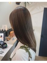 アーブル ヘアーアンドメイク(ARBRE) ハイライトデザインカラー髪質改善トリートメント透明感カラー