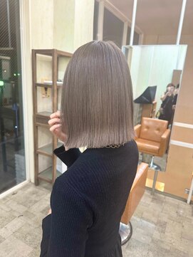 ユエ(YUE) milk greige