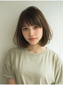 清楚な内巻きワンレンボブ