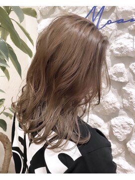 ヘアサロン エフ 渋谷(F) #ベージュ　#レイヤーカット　#アッシュベージュ