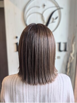 イル(iru) シークレットハイライト◇白髪ぼかし可◎赤み消し◎