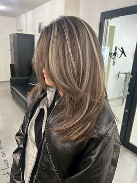 キング 心斎橋店(K!ng) 縮毛矯正髪質改善レイヤーカットトリートメント心斎橋美容室