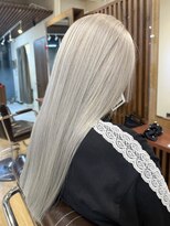 ブリッツ レボ(BLITZ-REVO)&nbsp;バレイヤージュ/白髪ぼかしハイライト/髪質改善/ハイトーン/柏駅