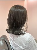 やわらかさをプラス！オリーブベージュ