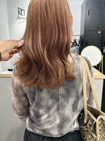 kamie 元町【カミエ】&nbsp;ロングヘアのダブルカラーで透明感溢れる上質な仕上がり