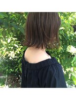 ブルー(BLUE)&nbsp;【BLUE】切りっぱなし外はねボブ