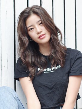 フリーラ 表参道(freera) 抜け感ハイライト,ブルージュ,ヴェールウェーブ×似合わせカット