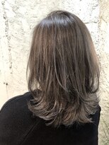 ペネロープ(Penelope) ハイライト/バレイヤージュ/イルミナカラー/レイヤー 担当夕島