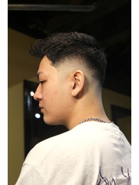 コング(KONG) LOWFADE WAXSTYLING