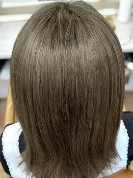 ビランチェ 池袋(bilancia) オリーブベージュ/グレージュ/レイヤー/アッシュ【池袋東口】