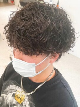 ウェイビーエフティフィフス 横浜西口(WAVEY ft.fifth) 波巻きスパイラルツイストスパイラルパーママッシュメンズヘア