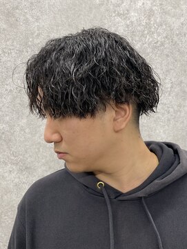 ティーズ アカサカ(T's AKASAKA) ツイストスパイラルパーマスタイル