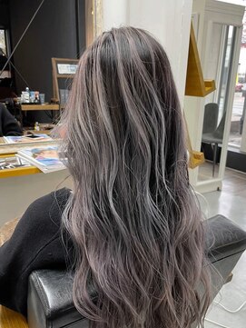 スリーエー(THREE A) コントラストハイライト