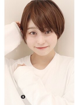 アイ(I.) 【 Ｉ. 】30代からの襟足すっきりショート　川口