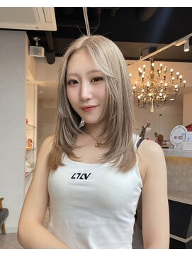 ソワンドゥブレスシエン 堀江店(soin de brace CIEN) ハイトーン似合わせカットウェーブミディアムレイヤーカット