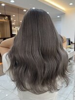 アッシュグレージュ