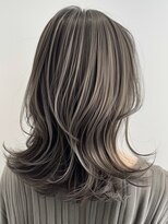 ネックス 表参道本店(nex)&nbsp;デザインカラーレイヤーカットウェットヘアオリーブベージュ白髪