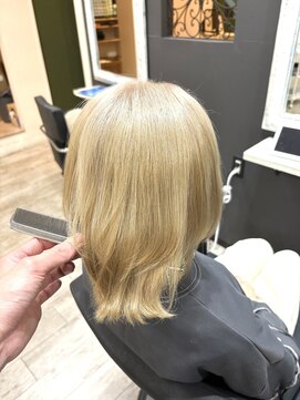 ユラ(YURA) ミルクティーベージュ ベージュ 【姫路/姫路駅/韓国風】