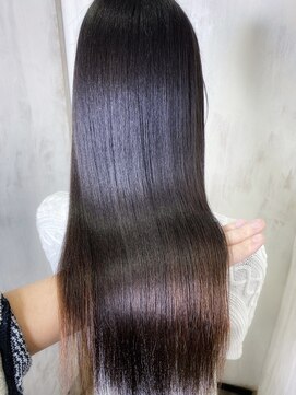 アンフィドットドゥルドゥ(AnFye.dueldo) ジュエリーシステム×LULUトリートメント×縮毛矯正で艶髪♪