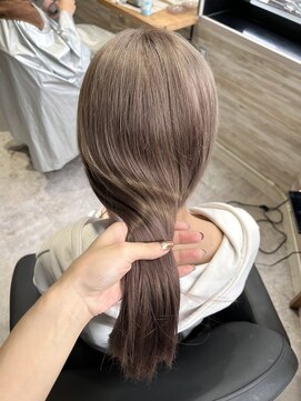 リーオオサカ(Lee Osaka) ミルクティーベージュ/kana