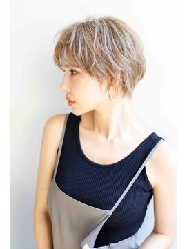 ラフ 銀座(luff) 【Luff銀座 轟】ハイトーンレイヤーショートボブ