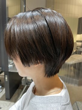 グラム バイ レイエレガンス(glam by REIELEGANCE) 20代30代40代/大人かわいい透明感/小顔暗髪ショート