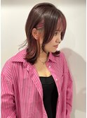 ピンクインナーカラー ミディアムレイヤー 顔周りカット