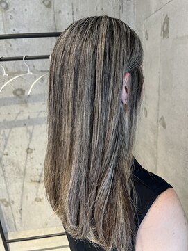 プラスシー(+C) 白髪もぼかせる大人の地毛にハイライト/薬院地毛にハイライト