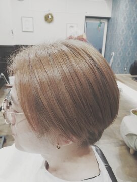 ミュズィー ドゥ ヘア(Musee du hair) ミルクティーベージュ