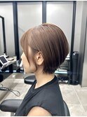 40代50代60代耳かけショート前髪なしハンサムショート白髪ぼかし