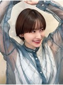 耳掛け丸みショートボブ前髪ありピンクブラウン