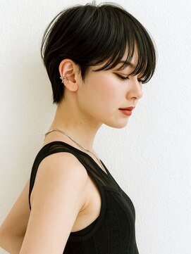 ミロア 薬院(miroa) オリーブアッシュ ベリーショート 顔周りカット 大人ショート