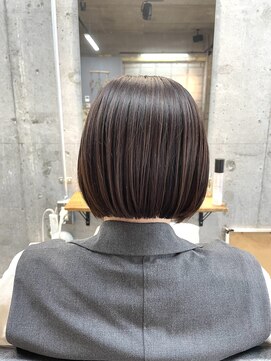 ローハ アゲオ(Lowha -ageo-) ミニボブ