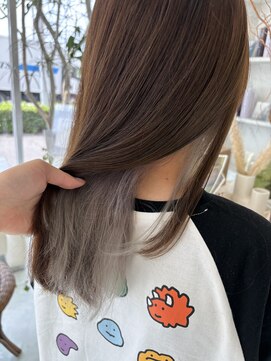 シュウ 碧南店(Shu) シルバーインナーカラー