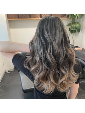 カラ ヘアーサロン(Kala Hair Salon) ハイライトバレイヤージュダブルカラーケアブリーチ20代30代40代