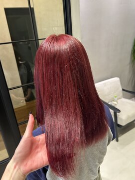 シェノン フェム 名古屋 名駅店(CHAINON×FeM#) ブリーチありワインレッド/名古屋/髪質改善/レイヤーカット