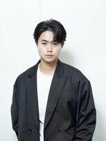 アルファ 新宿(alpha) 【alpha新宿】センターパート×カルマパーマ