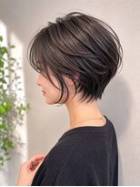モック(moc)&nbsp;女性らしいショートボブスタイル