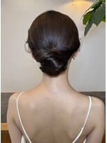 ファシー(faccie) 綺麗め ナチュラルシニヨン