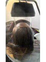 エスト(est.)&nbsp;え、これ何!? 話題の頭浸浴！