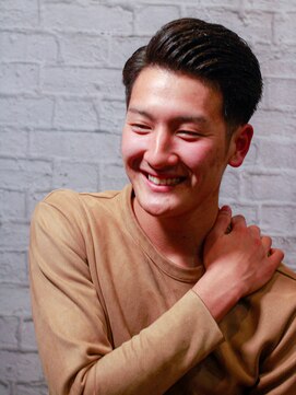 銀座マツナガ 新宿野村ビル店 【理容室】バーバースタイルならやっぱりこの七三分髪