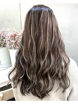 ロンドアジュール 横浜(Lond azur) 大人コントラストハイライト×グレージュ