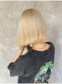 ホワイトベージュミルクティーベージュブリーチダブルカラー浦和