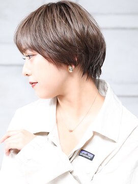 クラッチ 天王寺(CLUTCH) 大人可愛い小顔美髪ツヤ髪シアーグレージュくびれショートA3