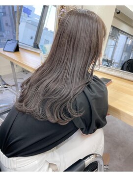 シェーン 仙台駅広瀬通店(schon) グレージュ