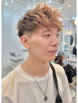 ロミーオム 本厚木(ROMMY. Homme) 刈り上げツーブロック無造作ツイストスパイラルパーマメンズヘア