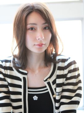 ヘアープロデュース ジェネシス(hair produce genesis) <genesis>レイヤーで柔らかい質感のひし型シルエットミディアム