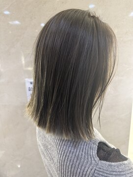 アヴァンス 江坂店(AVANCE.) オリーブベージュ