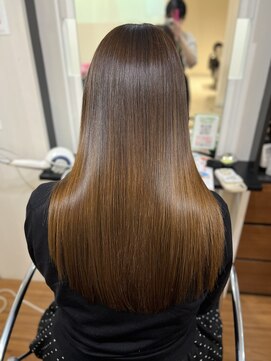 ウィッシュクエルポ 今本店(wish cuerpo) 内側から輝く、理想のツヤ髪へ。